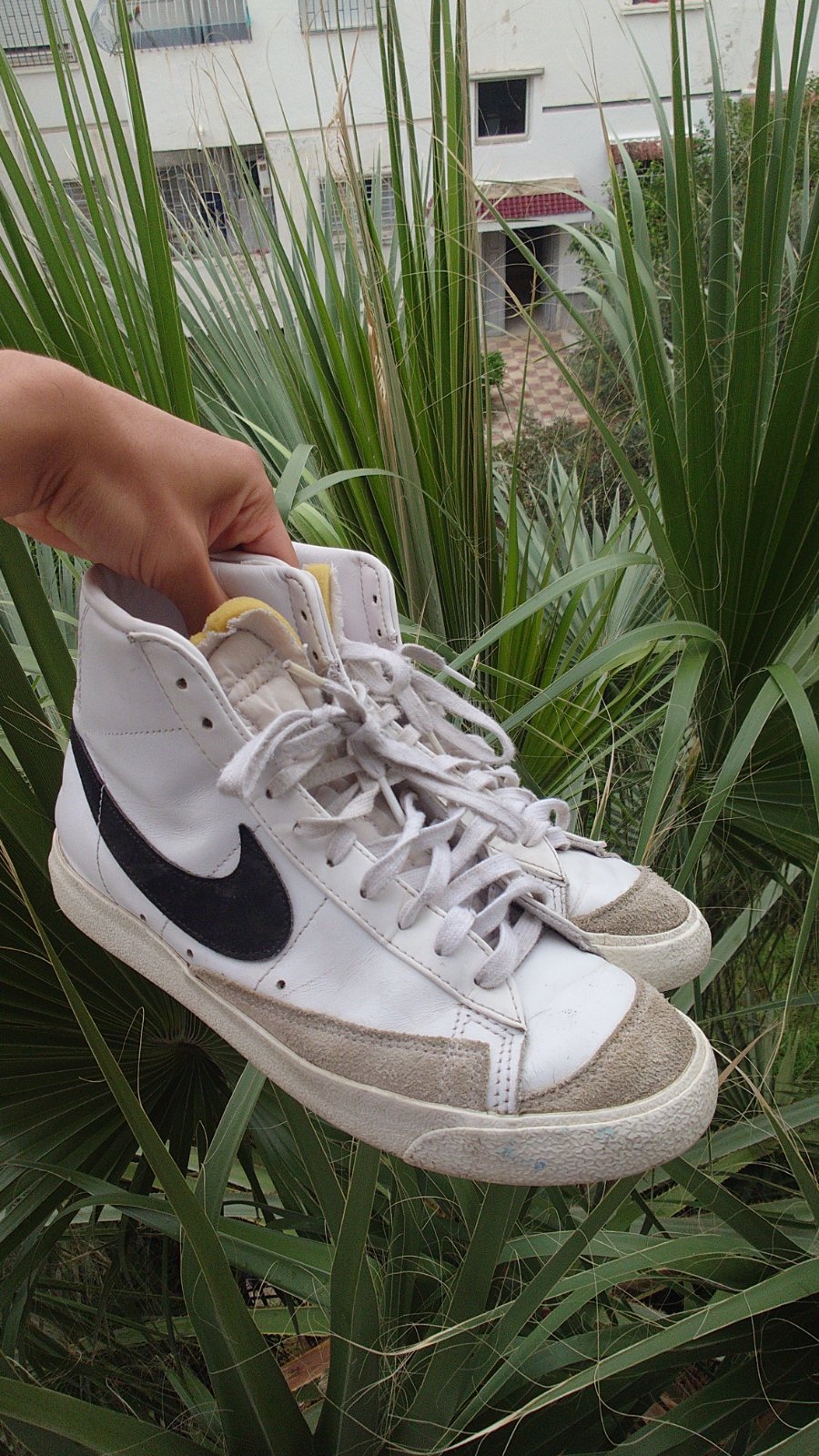 Nike Blazer Mid ‘77 Vintage blanc/noir, taille 42, très bon état