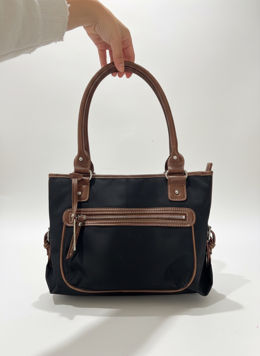 Sac noir avec details marron