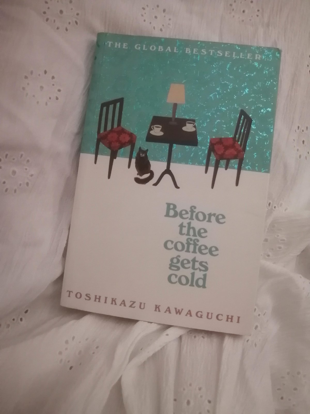 Book : before the coffee gets cold