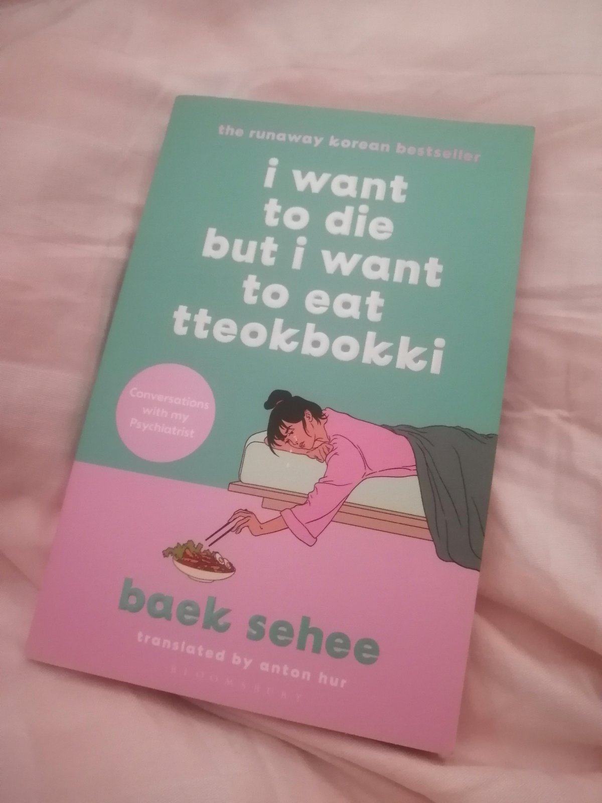 Book : I want to die but I want to eat tteokbokki