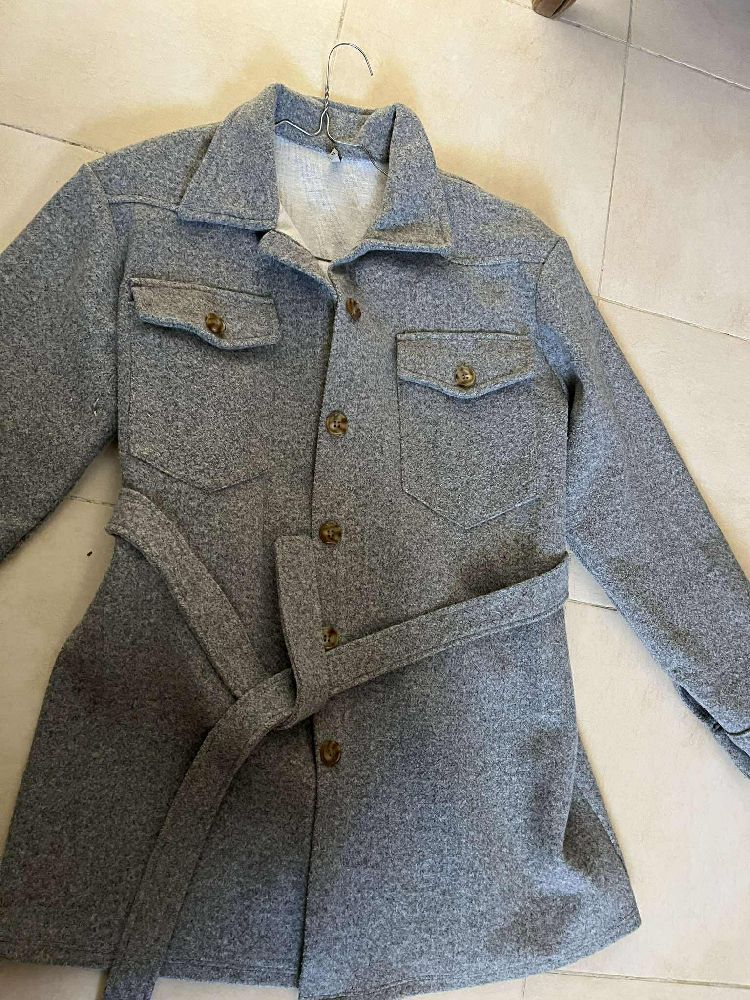 Surchrmise style manteau yasser dafdoufa twila aussi tlabes hata voilée tlabes 40 et 42 