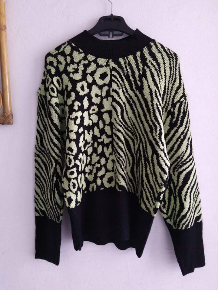 Pull noir et vert