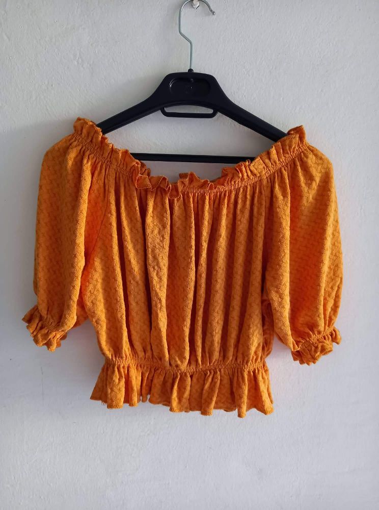 Top orange 