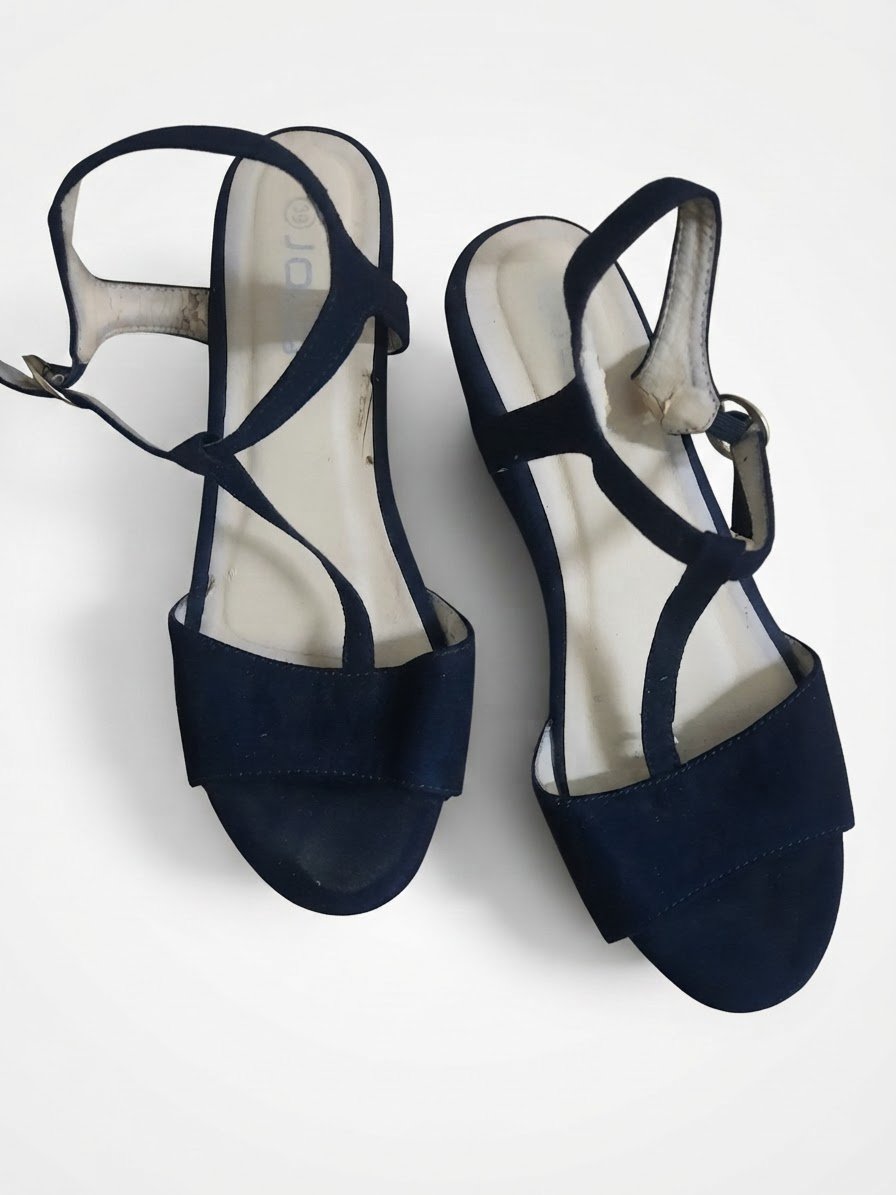 Sandales en daim noir 