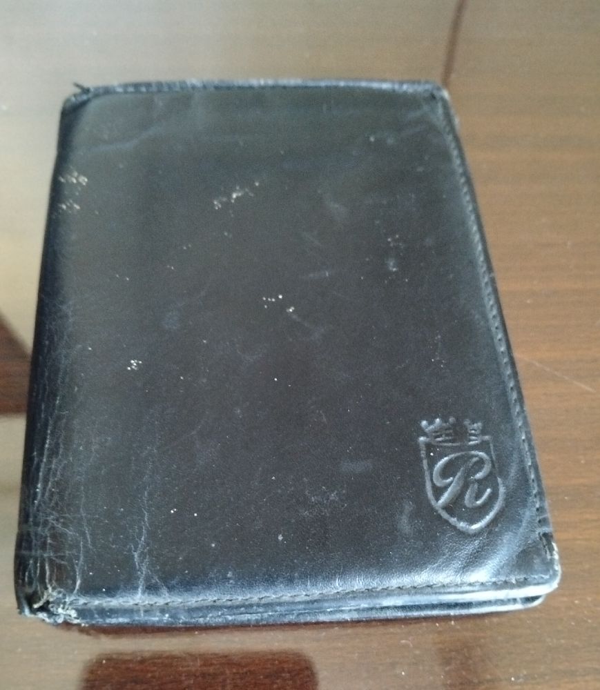 Portefeuille noir "vintage" en vrai cuir
