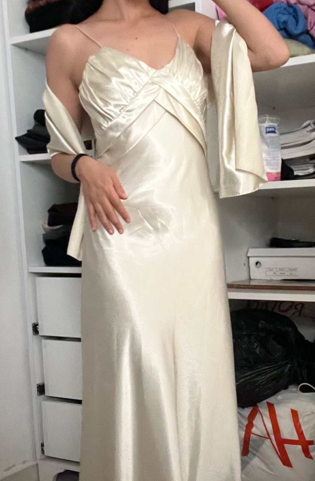 Robe longue satinée