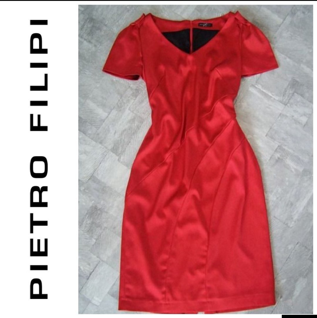 Robe satinée rouge neuve T.L