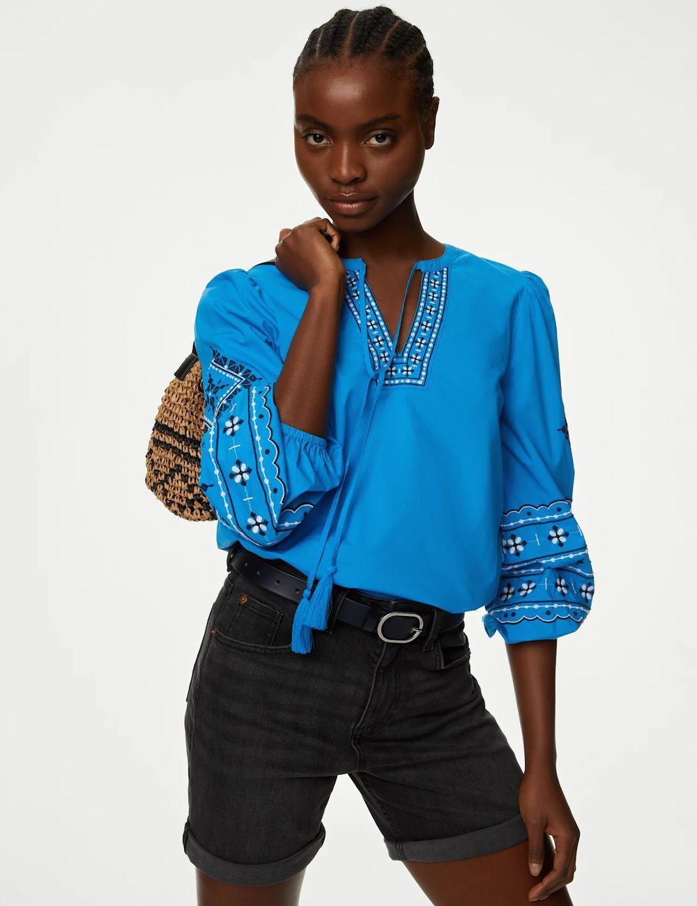 Blouse coton brodée T.16uk= 44 