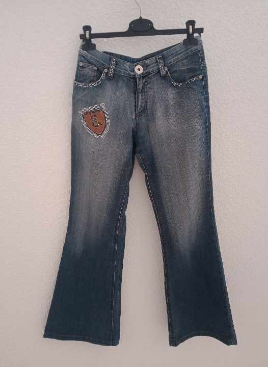 Pantalon jeans pate d'éléphant couleur bleu marine 