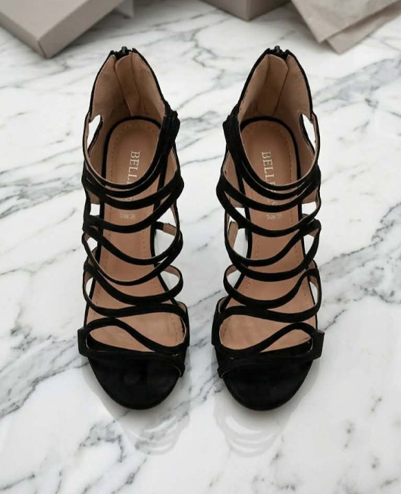 Sandales daim noir à talons chic – Style moderne – Importées de France 🇲🇫