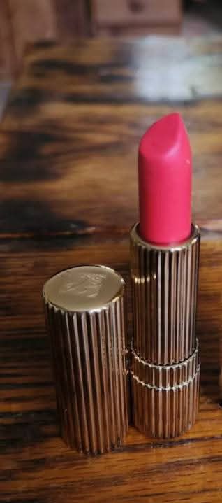 Rouge à lèvre Estée Lauder offre valable jusqu'à fin d'avril 
