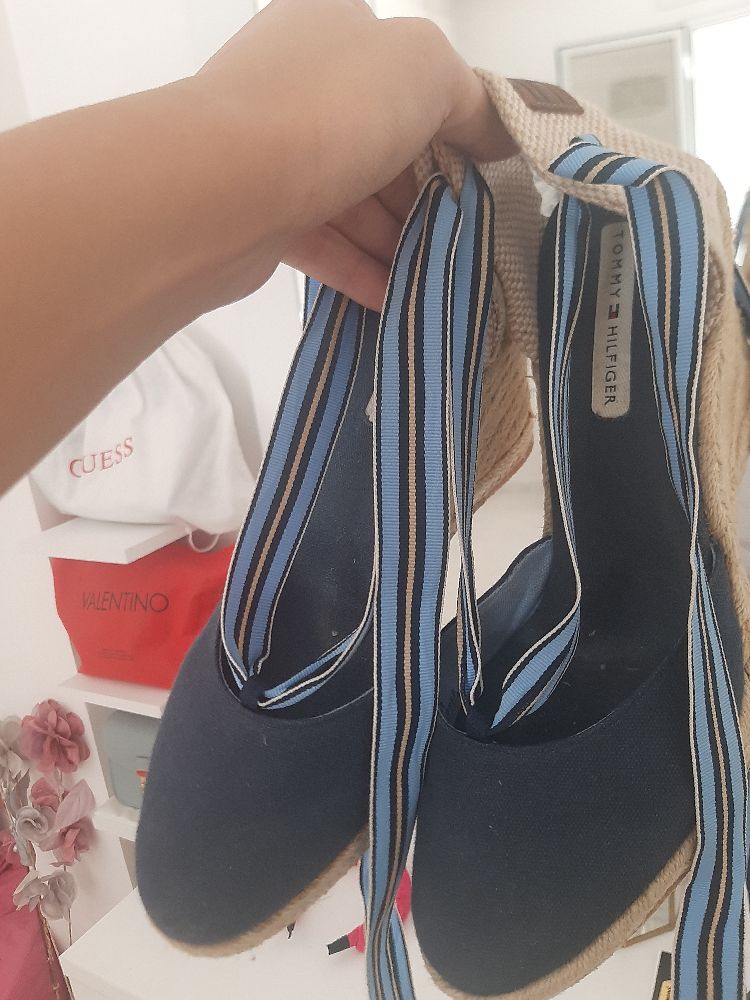 Compensées à lacets