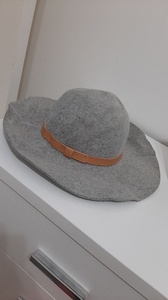 Chapeau