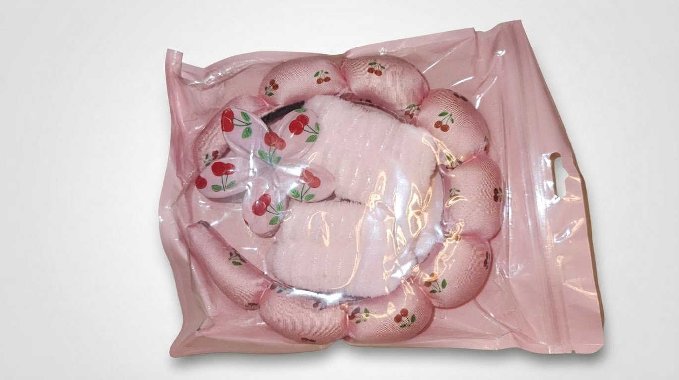Pack Accessoires Skincare & Beauté – Rose à Motif Cerises