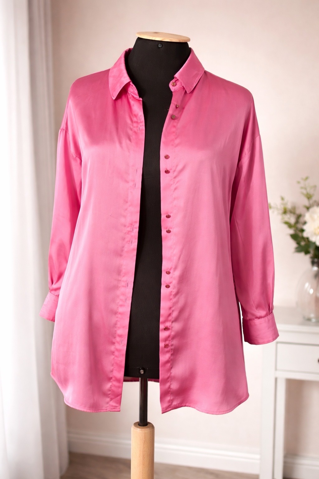 Chemise rose en soie 