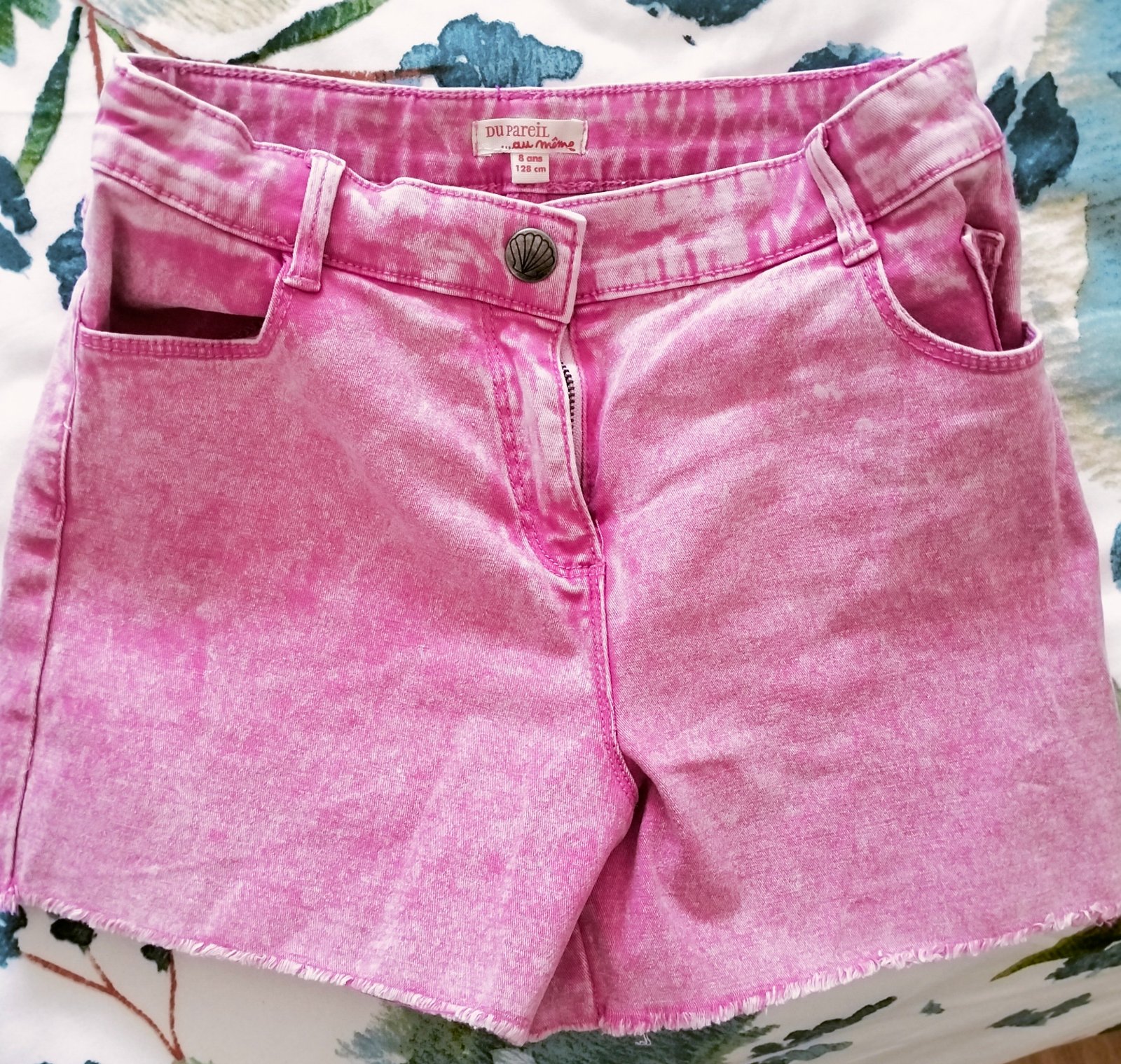 Plusieurs vêtements fillette de 8 ans 