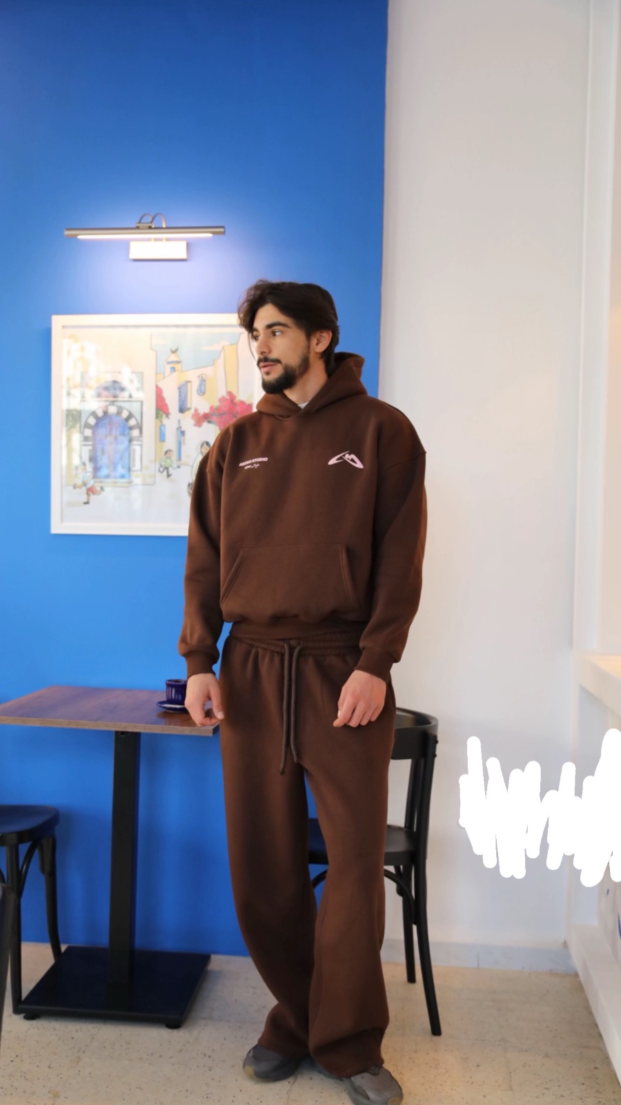 Baggy brown jogger
