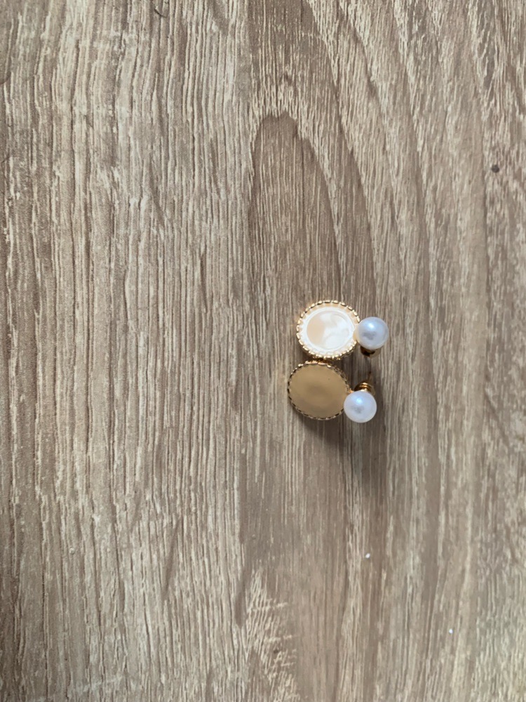 Boucles en doré