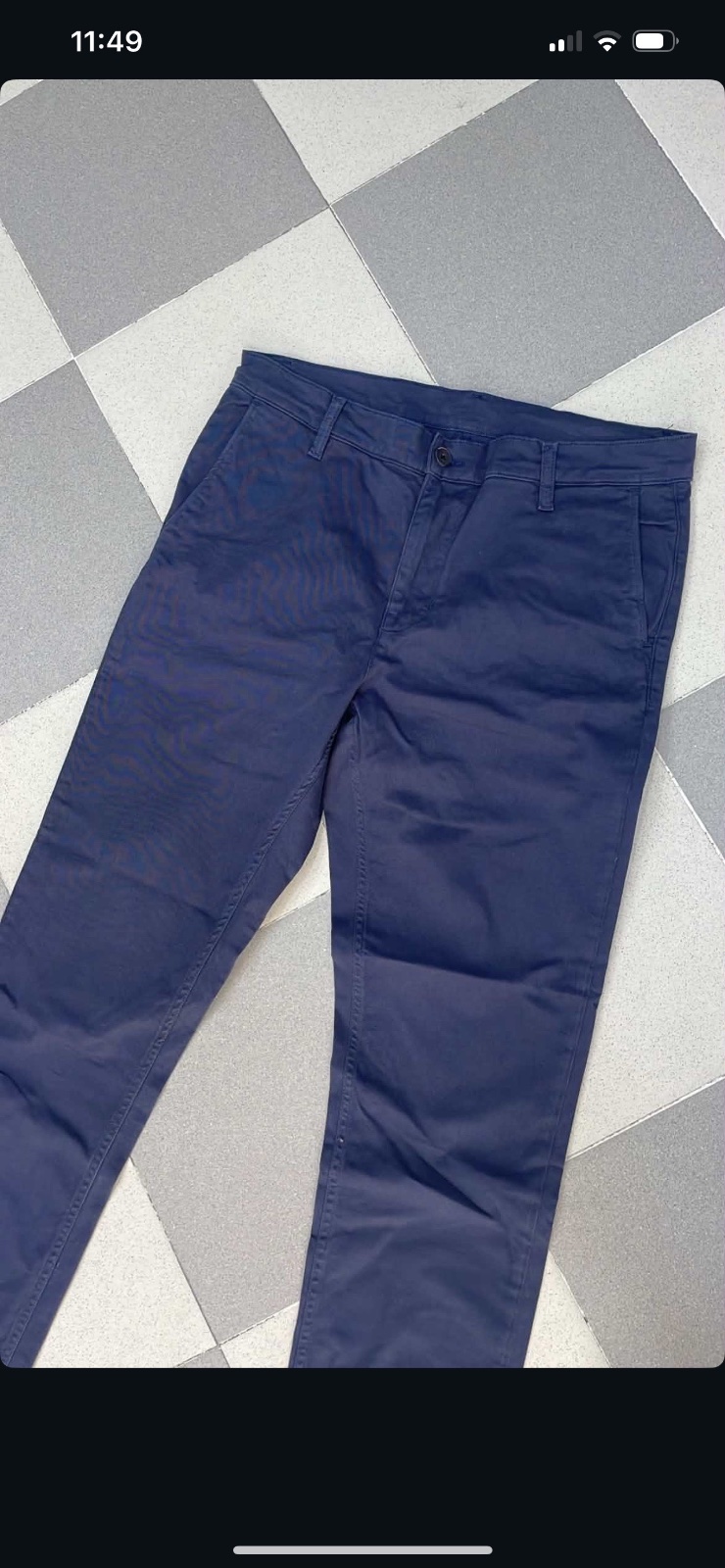 Pantallon jean à 50 dt 