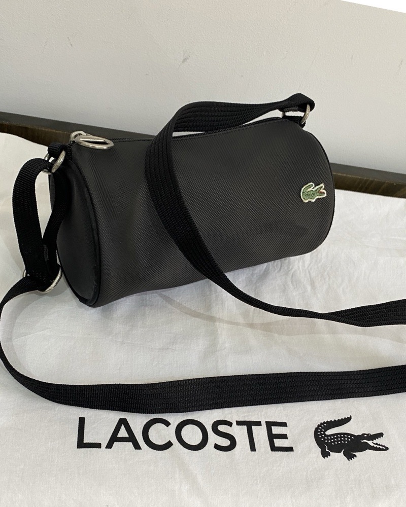 Sac â bandoulière LACOSTE authentique 