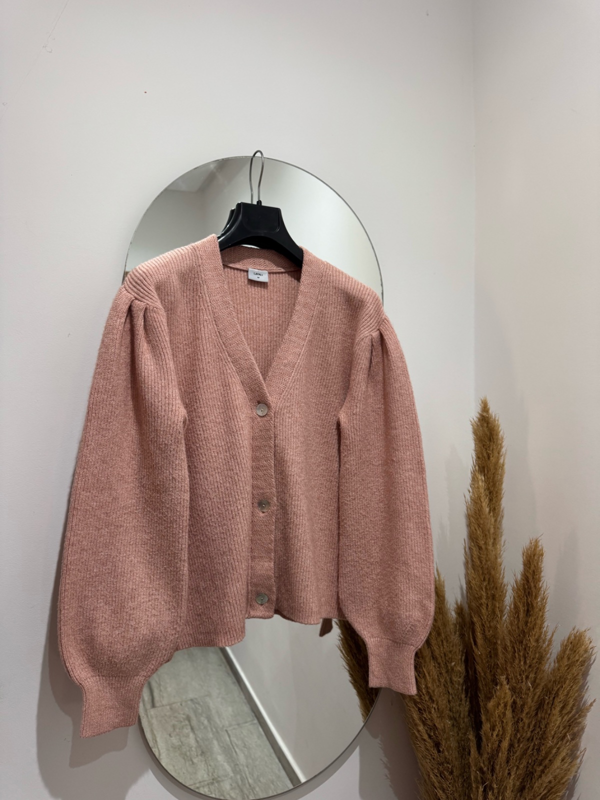 Cardigan rose manches bouffantes 