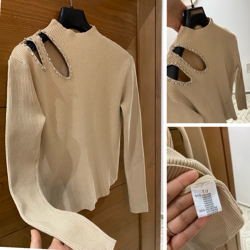 Pull beige foncé avec des strass lycra neuf 