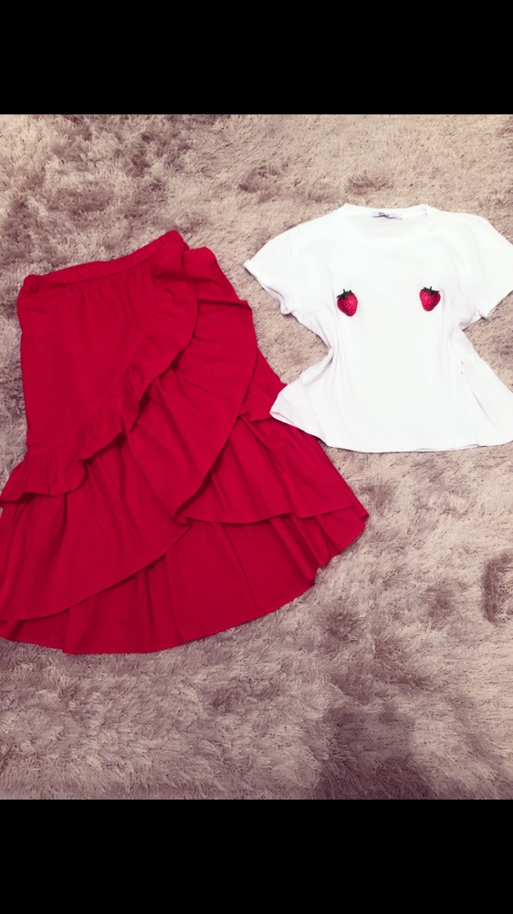 jupe taille haute  NAKD+pull tt neuf marque NAKD