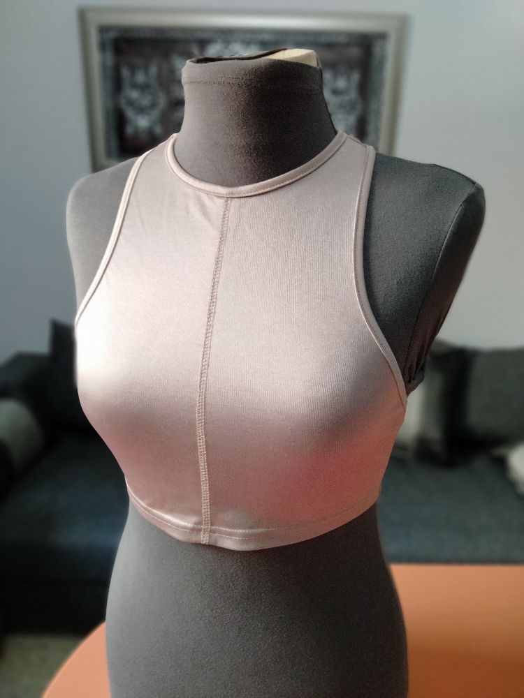 Crop top très chic 