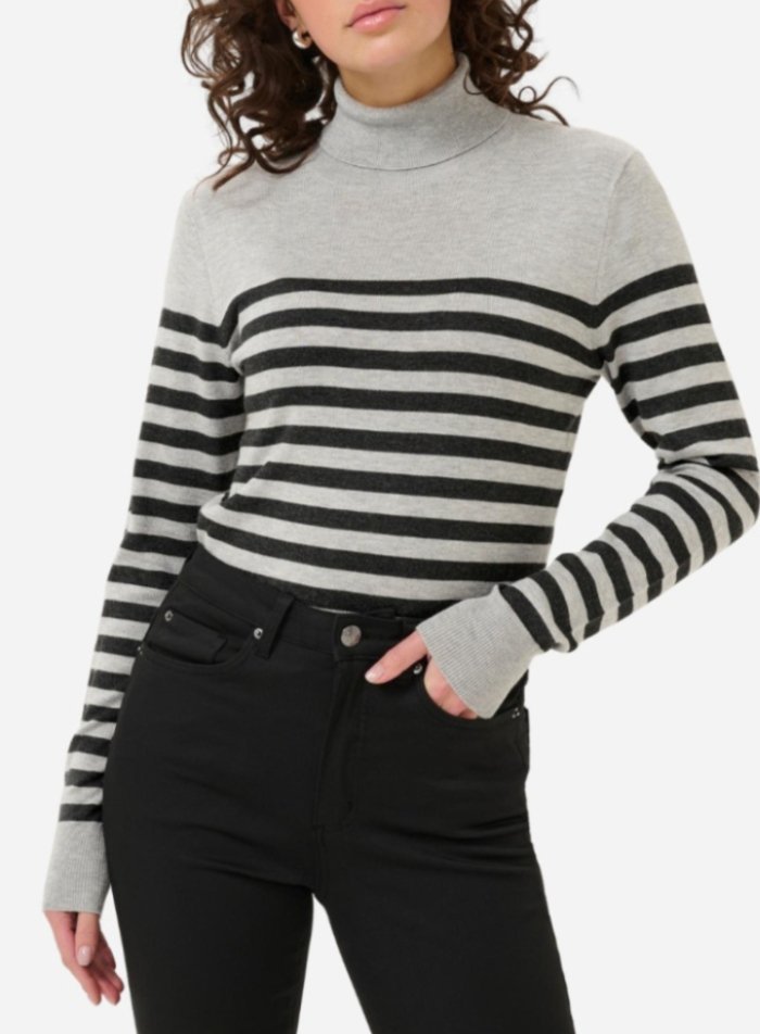Pull gris et noir 