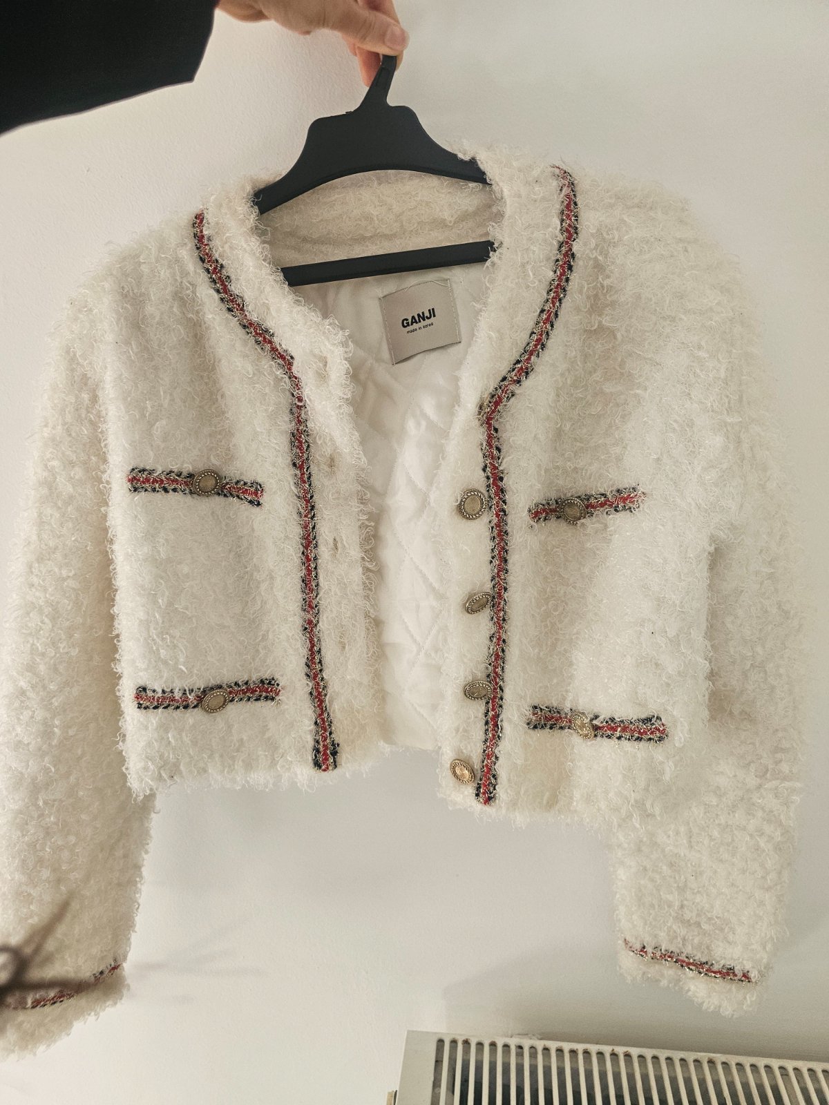Veste blanche modèle Chanel 