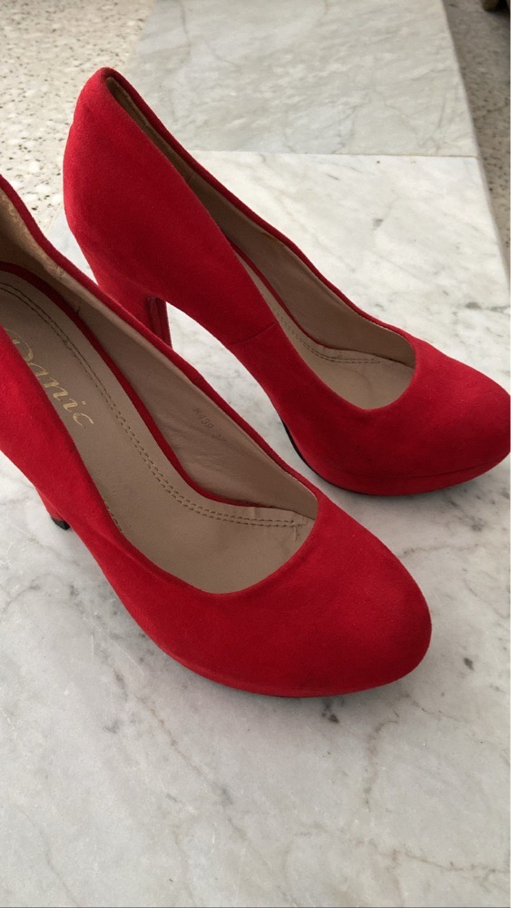Escarpin rouge 👠 de la marque danic
