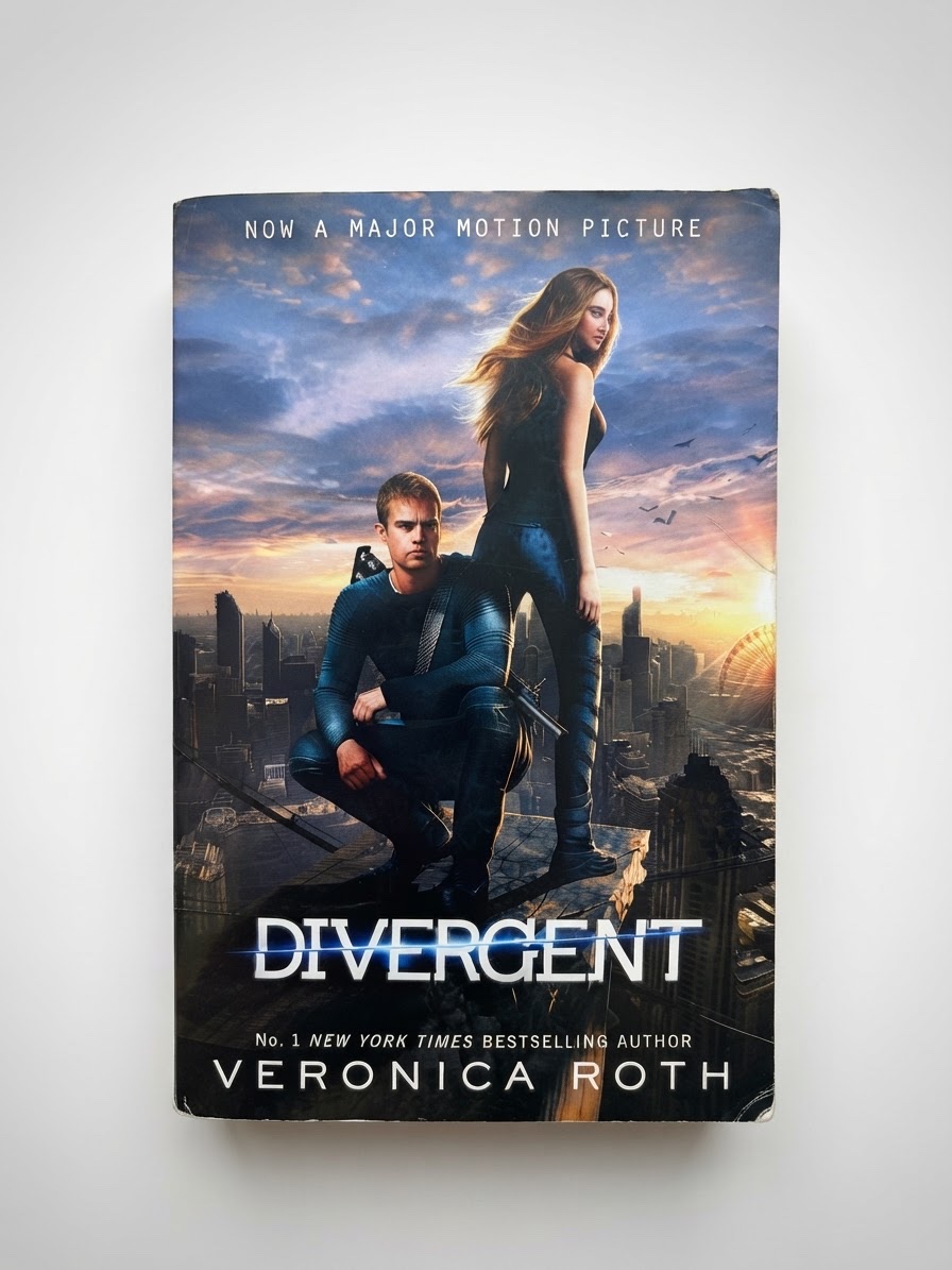 Divergent – Veronica Roth | English Edition