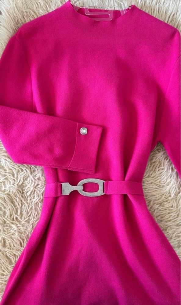 Robe rose  marque : strano 