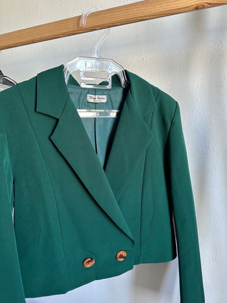 croped blazer 