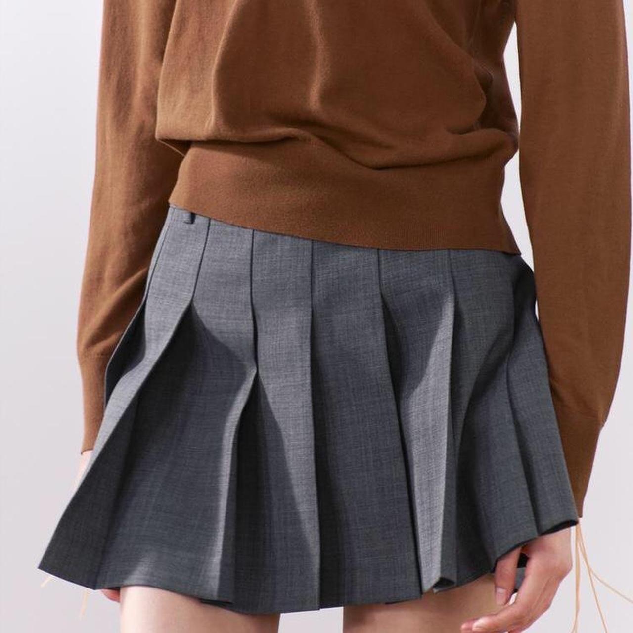 Casual pleated mini gray skirt by zara romania 