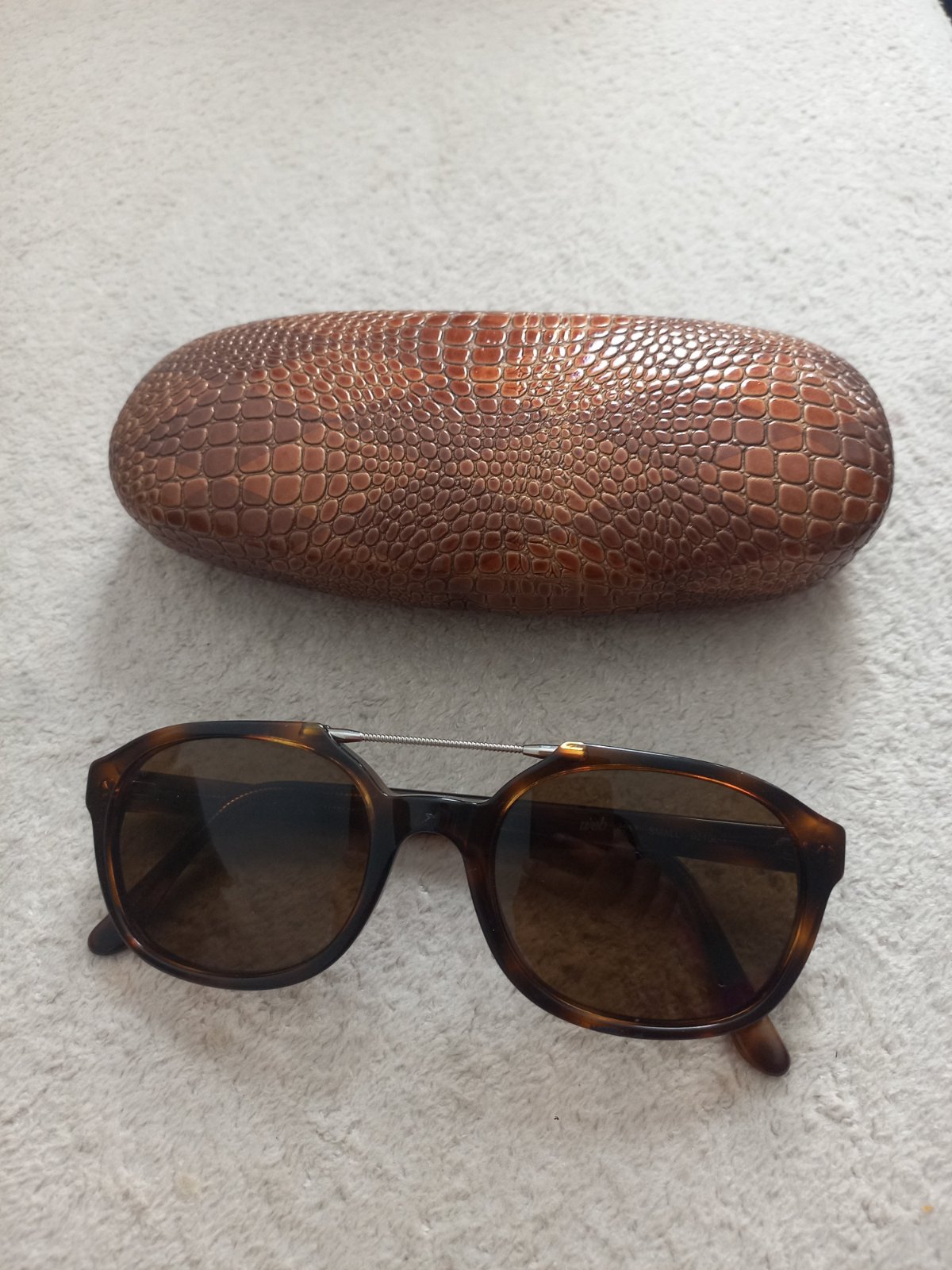 Lunette solaire importé de italy 
