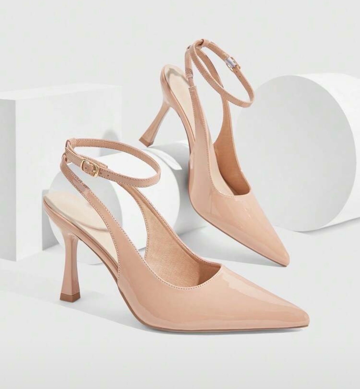Talon beige neuf 