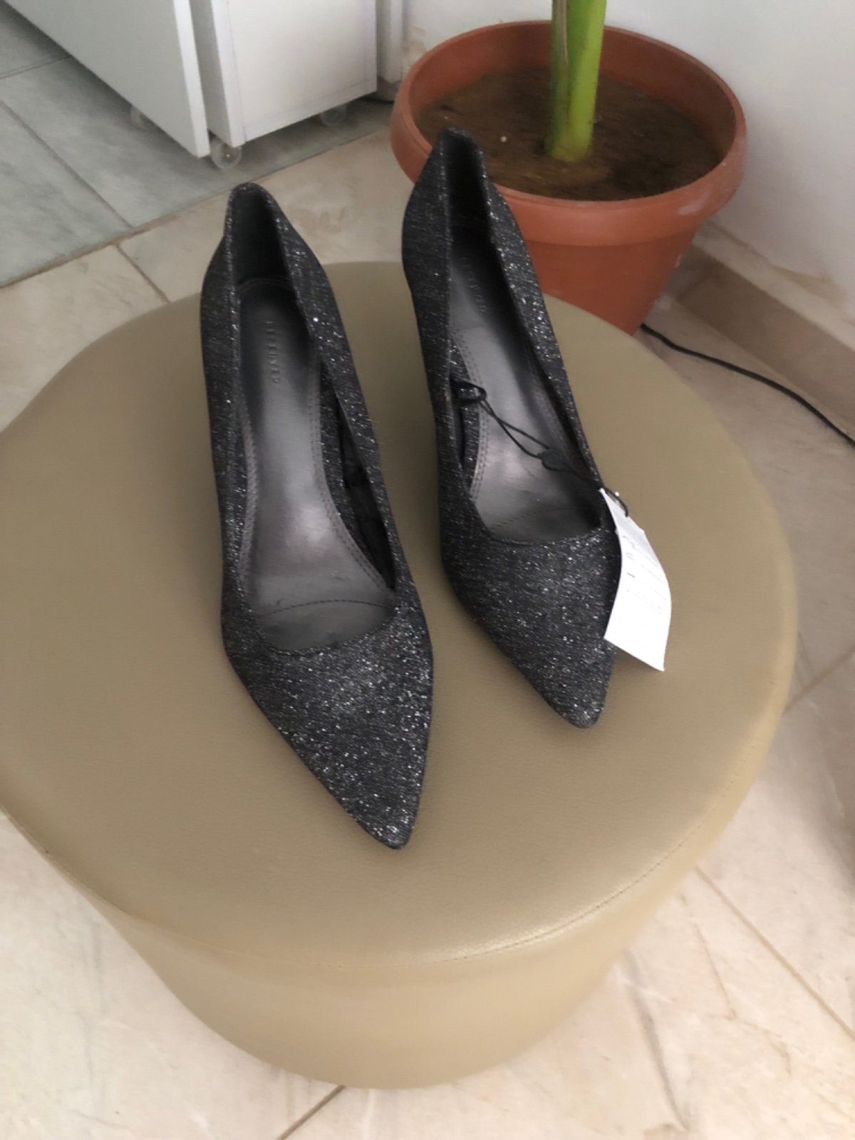 Escarpins de la marque Reserved 