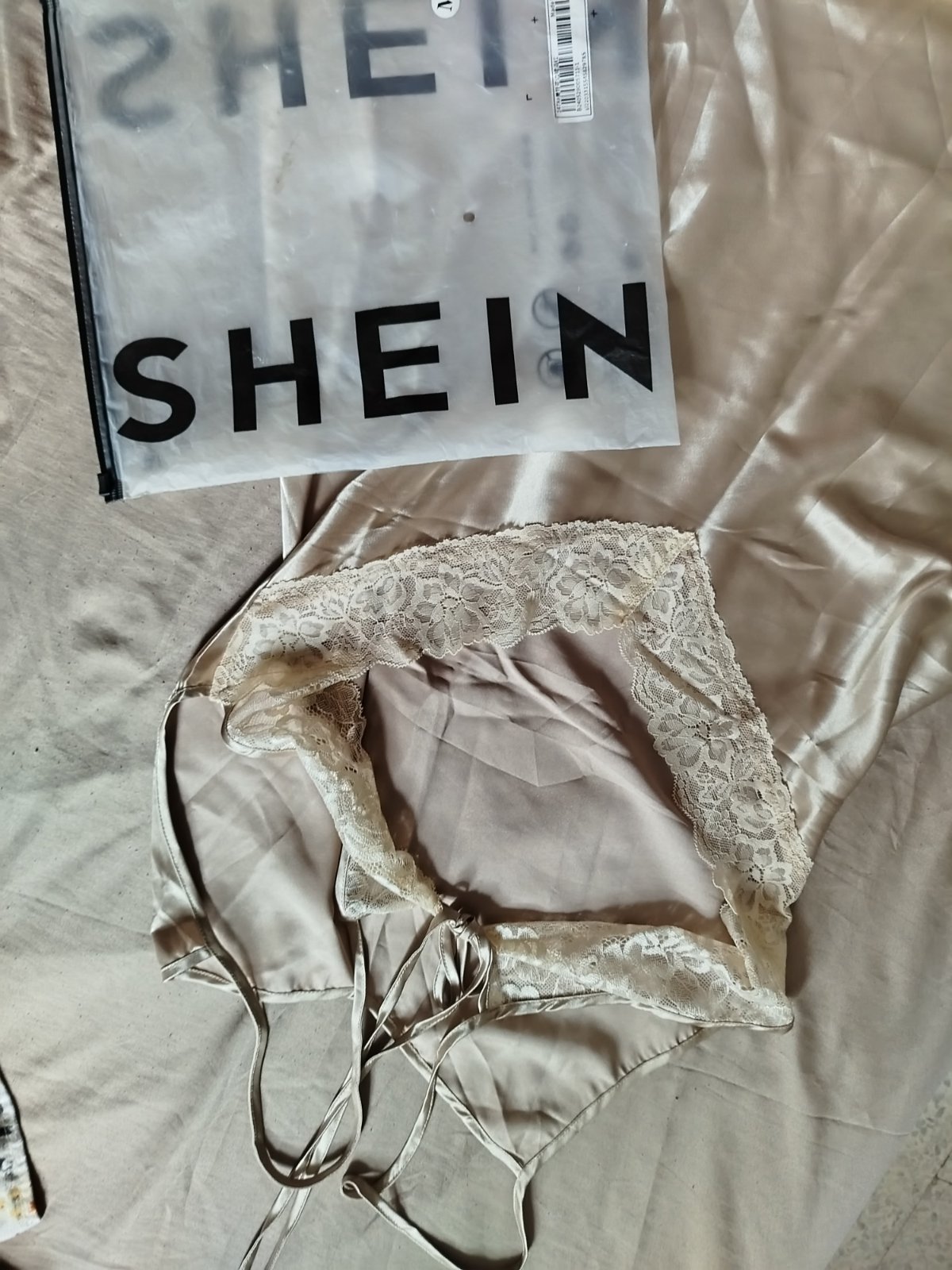 SHEIN Nuisette