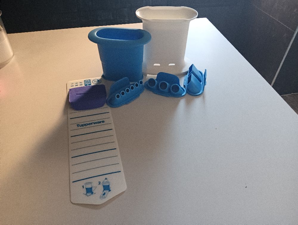 Appareil tupperware pour biscuits 