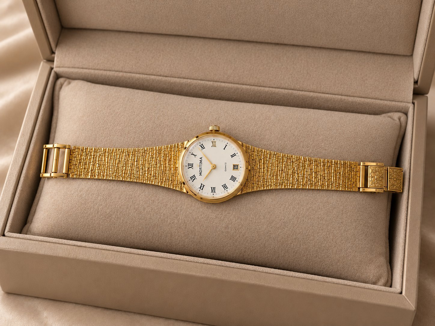 Montre femme dorée vintage MORTIMA