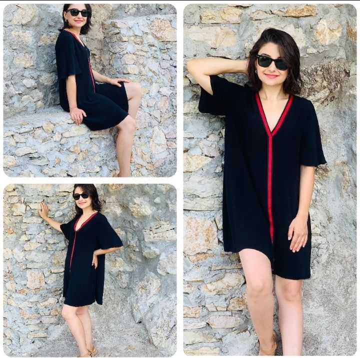 Robe courte trapèze à rayures contrastées et col en V Zara TRF 34/36