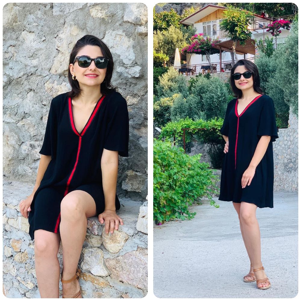 Robe courte trapèze à rayures contrastées et col en V Zara TRF 34/36