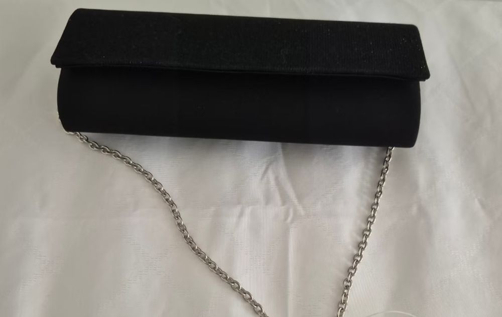 Sac pochette noire chic 