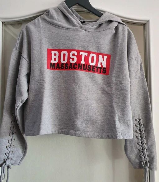 Boston capuche 🔥 Marque Jennyfer style oversize, aujourd'hui promo -15% avec le code promo sundeals_sport
