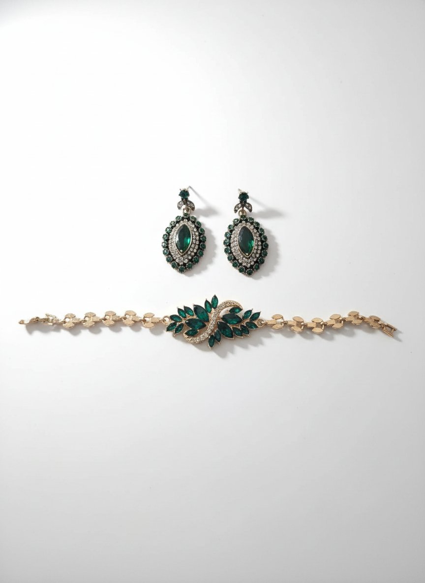 Bracelet +boucles d'oreilles 