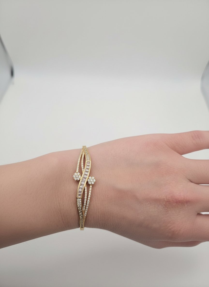Bracelet élégant avec zircon cubique