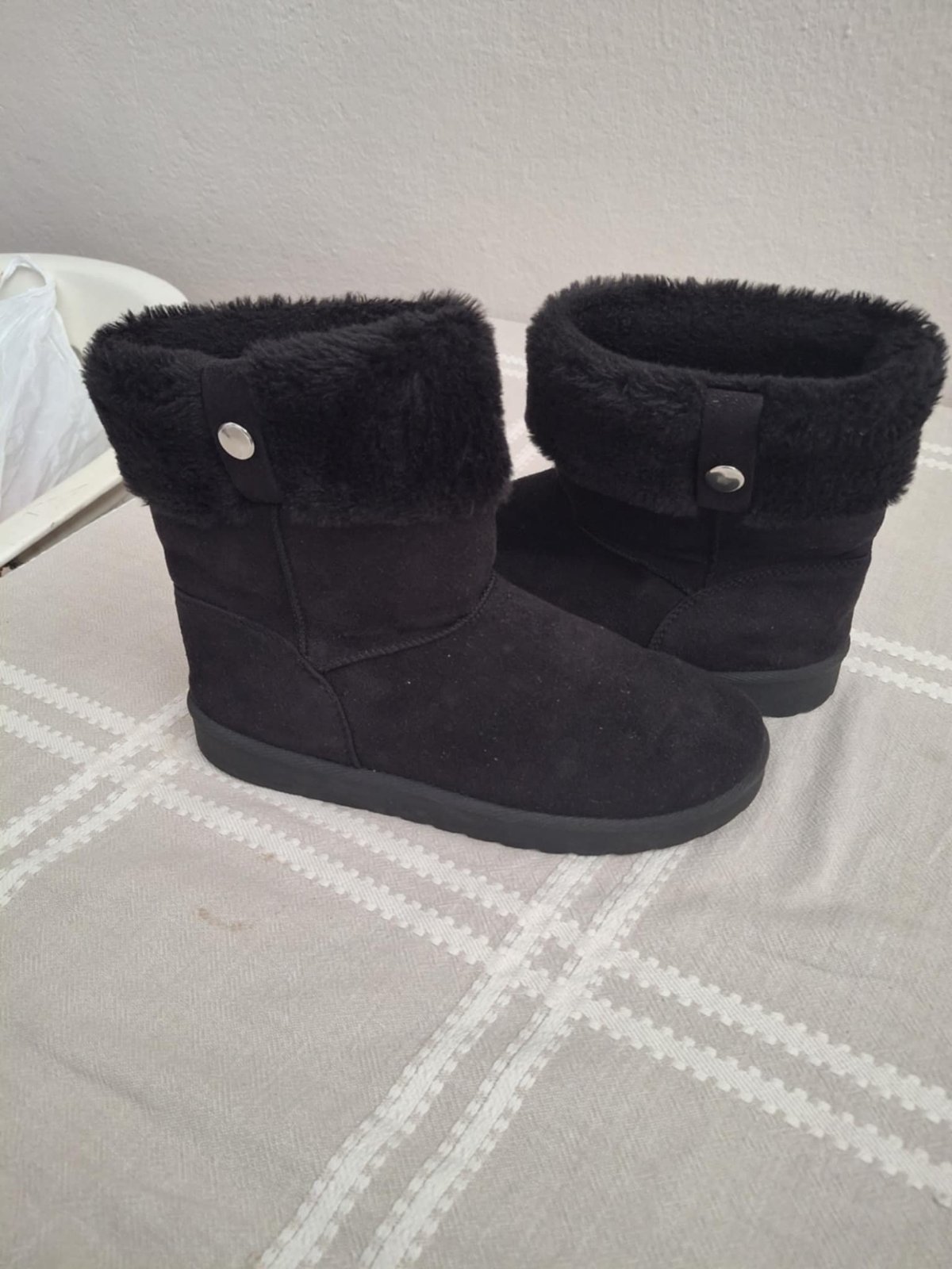 Bottines fourrées noires