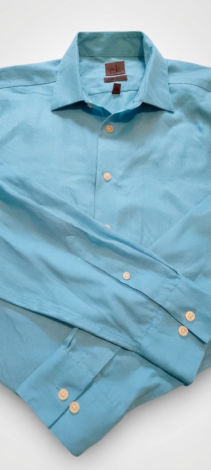 Chemise pour homme très tendance la marque Calvin Klein coupe cintrée 