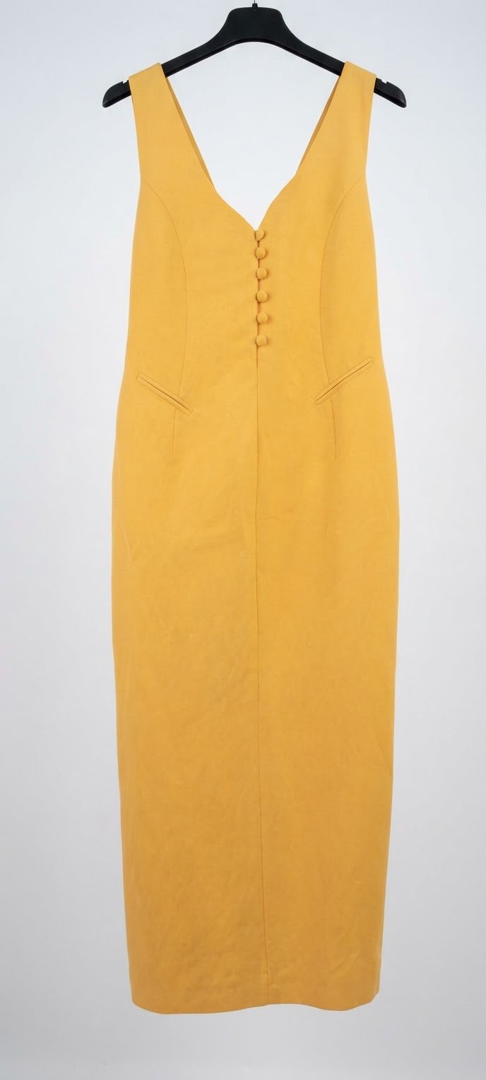 Robe tres jolie sans manches 